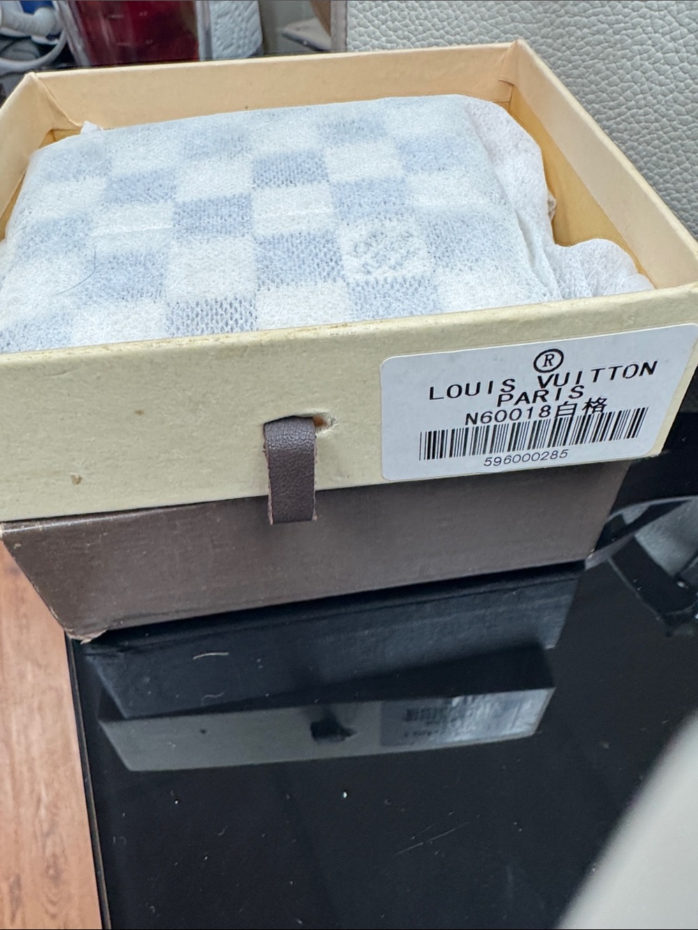 Louis Vuitton Damier Azur Canvas White and Blue Check Bi-Fold Wallet - Picture 5 of 6